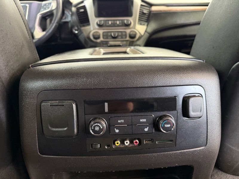 Used 2016 GMC Yukon Denali w/ Open Road Package RWD image 27