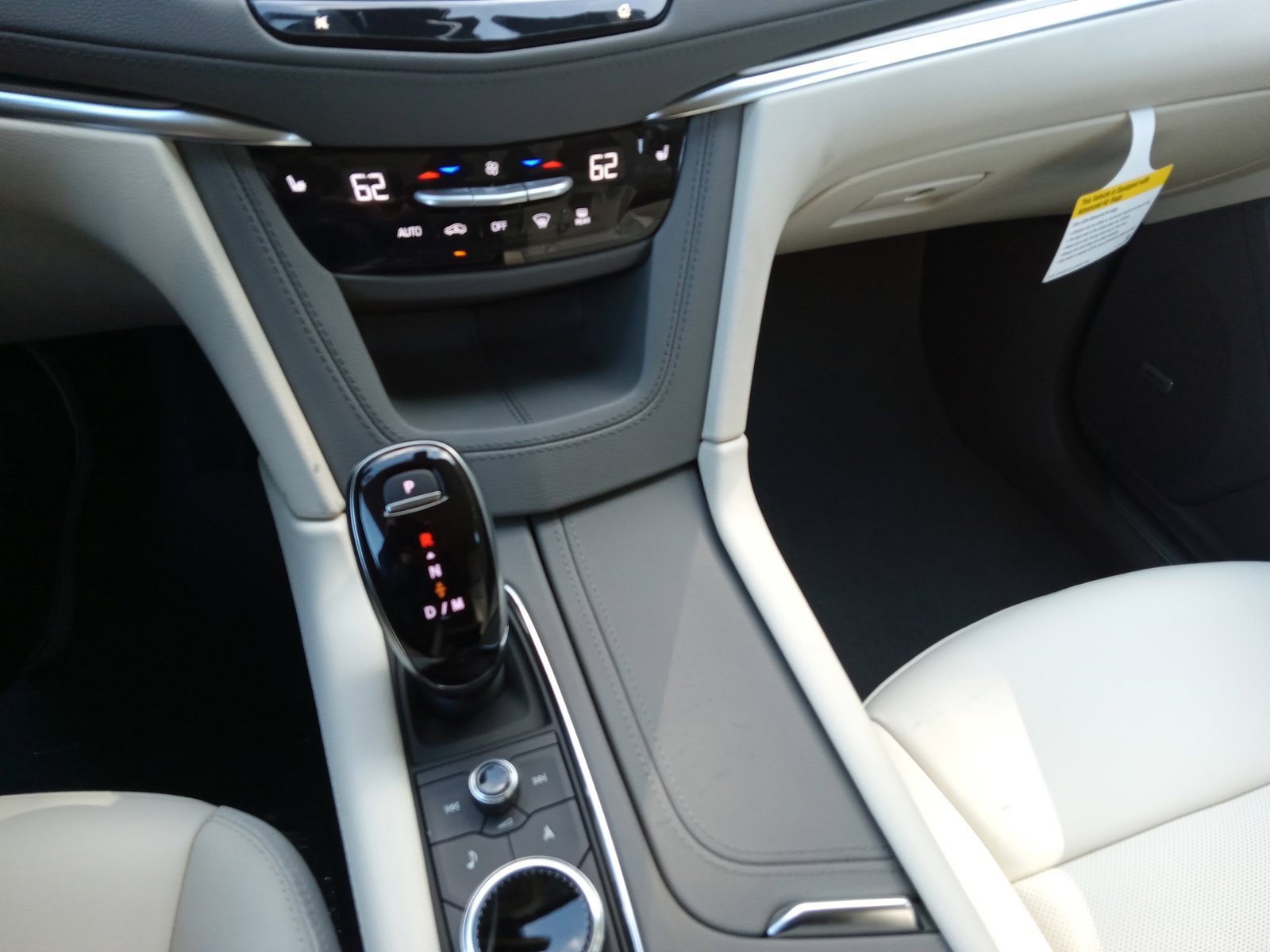 New 2026 Cadillac XT5 Premium Luxury AWD/4WD image 18