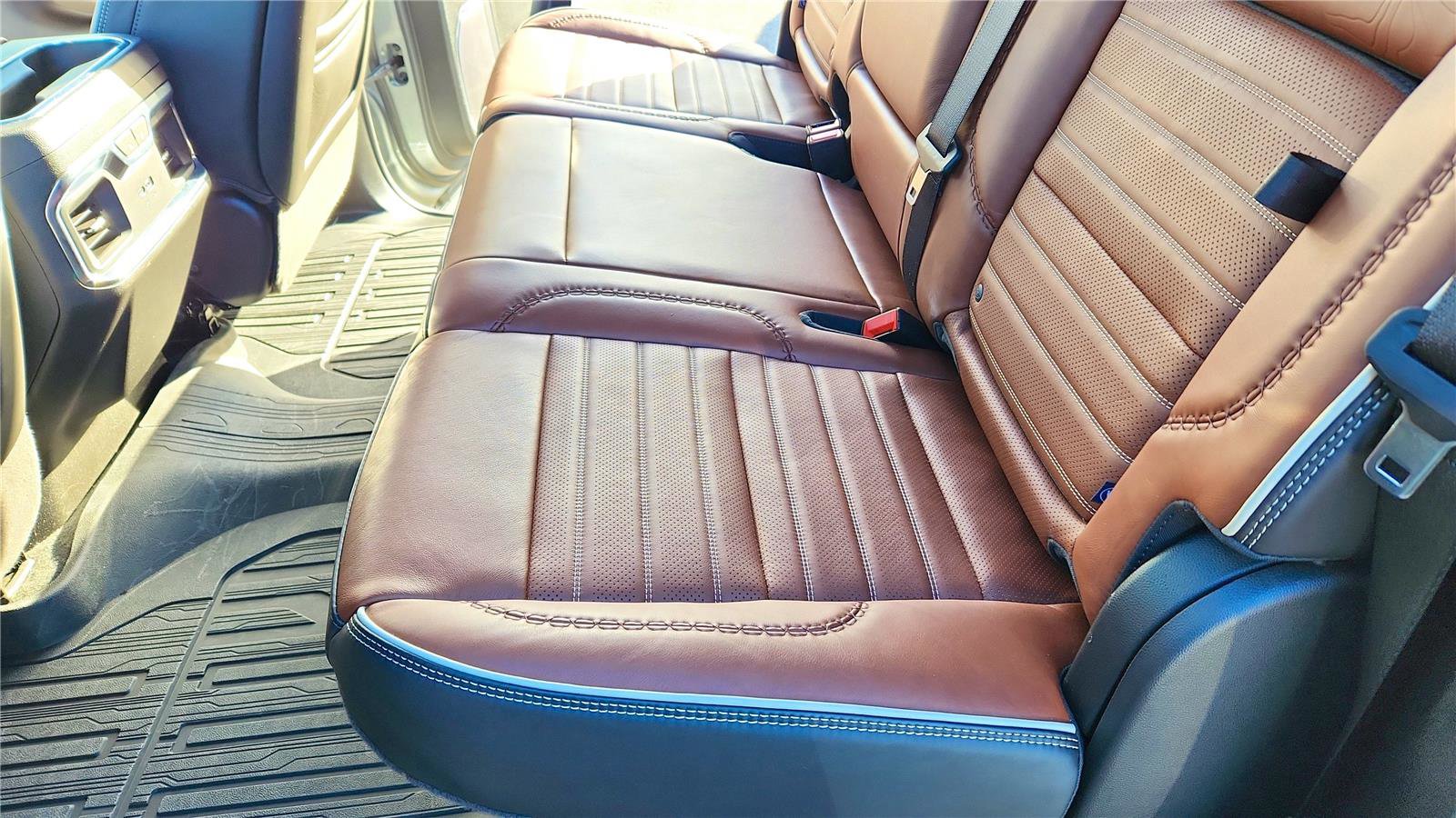 Used 2024 GMC Sierra 2500 Denali Ultimate image 15