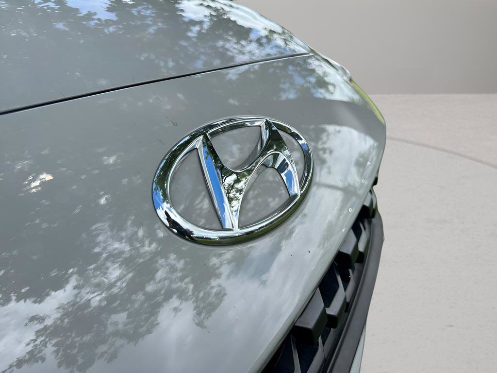Used 2023 Hyundai Kona SE AWD/4WD image 12