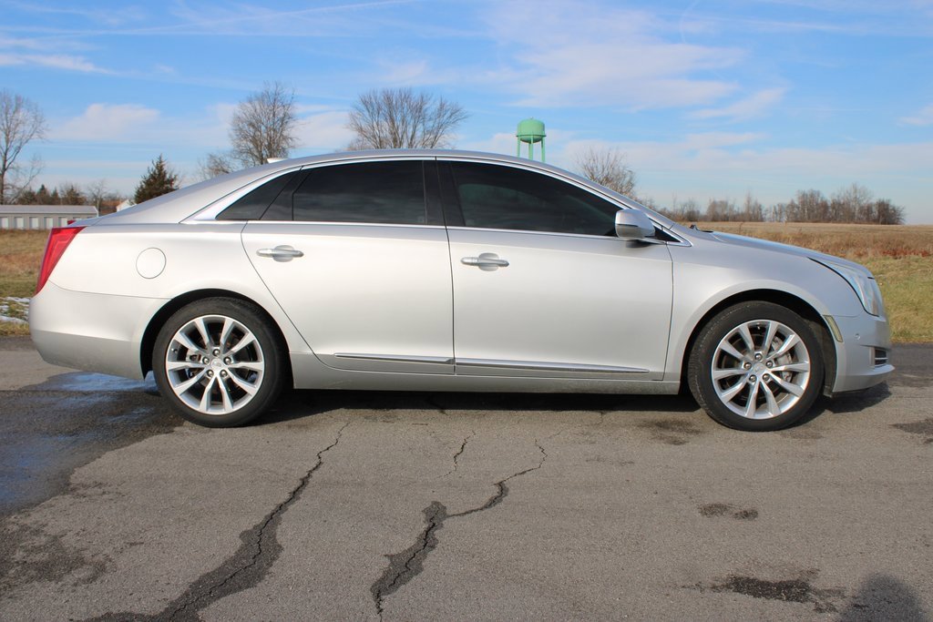 Used 2016 Cadillac XTS Luxury image 8