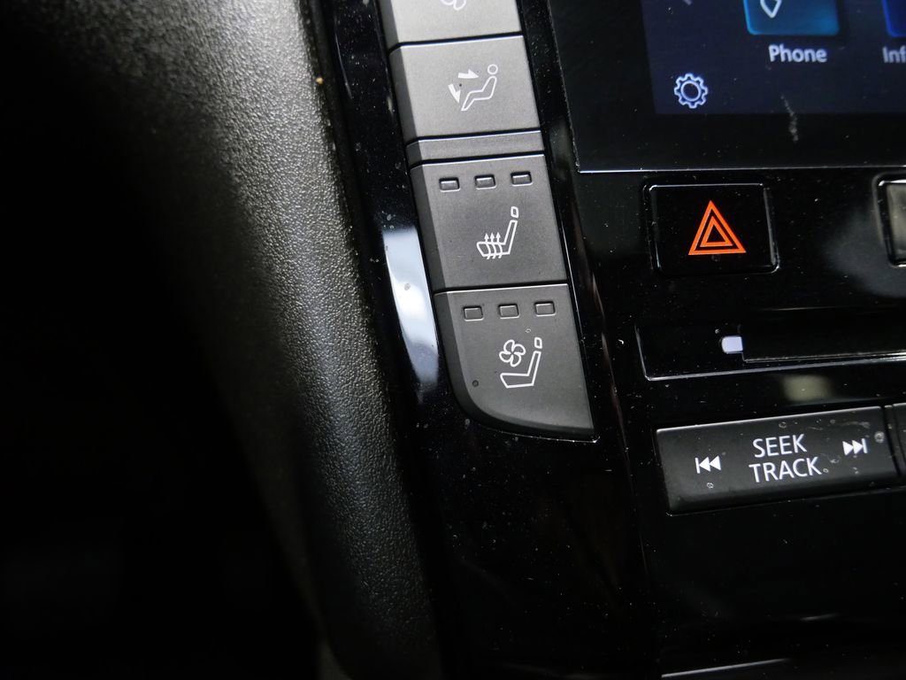 Used 2023 INFINITI QX55 Essential AWD/4WD image 32