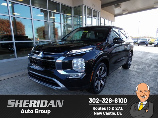 New 2025 Mitsubishi Outlander SE image 1