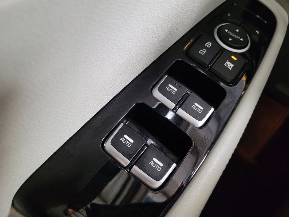 Used 2019 Kia Sorento SX AWD/4WD image 27