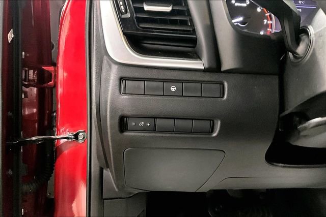 Used 2021 Nissan Rogue SV image 39