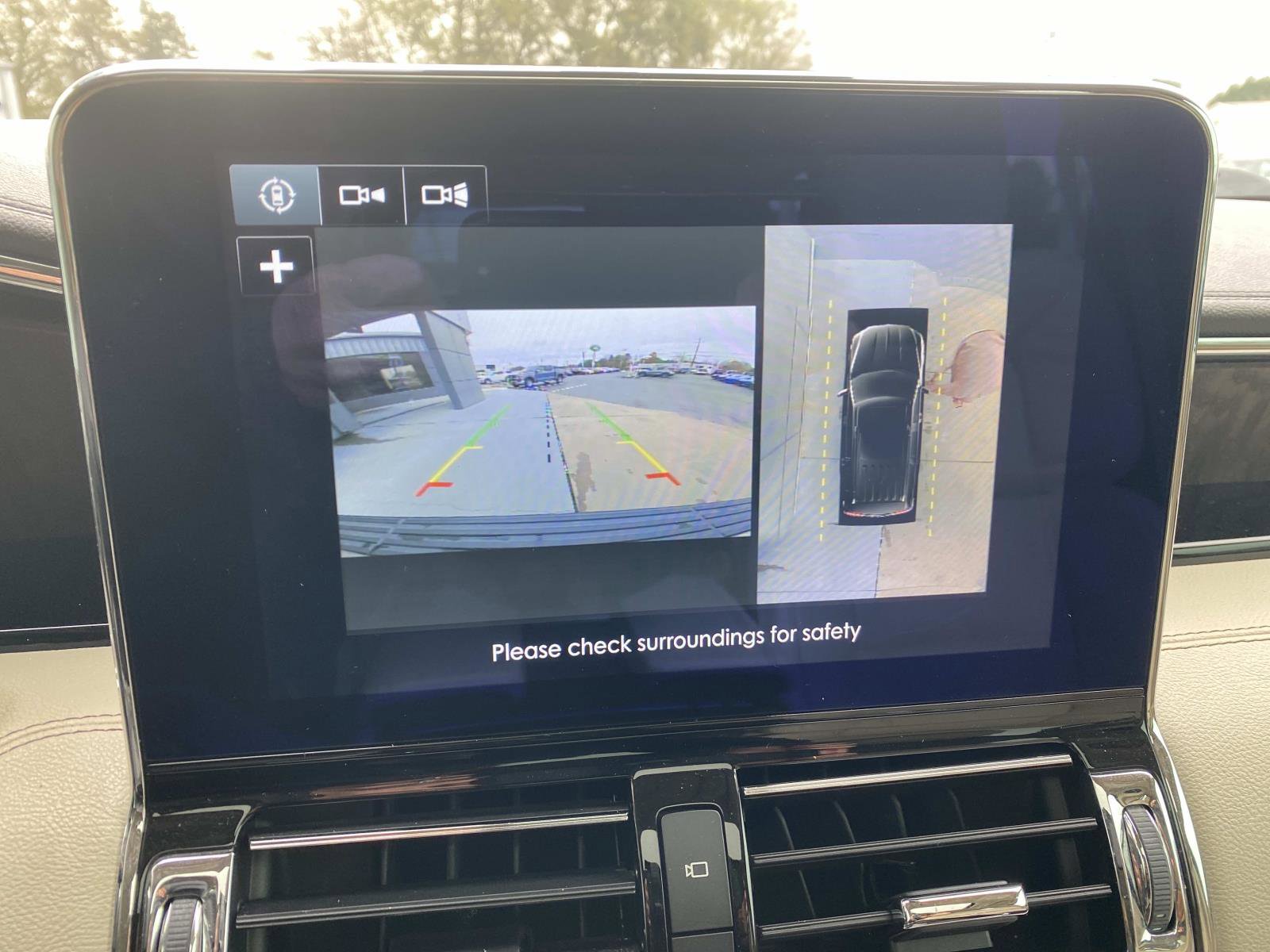 Used 2019 Lincoln Navigator Reserve w/ Cargo Package image 25