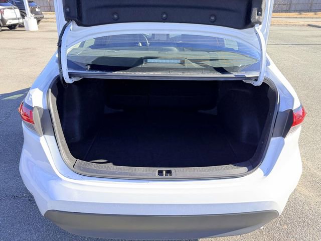 Used 2024 Toyota Corolla LE image 14