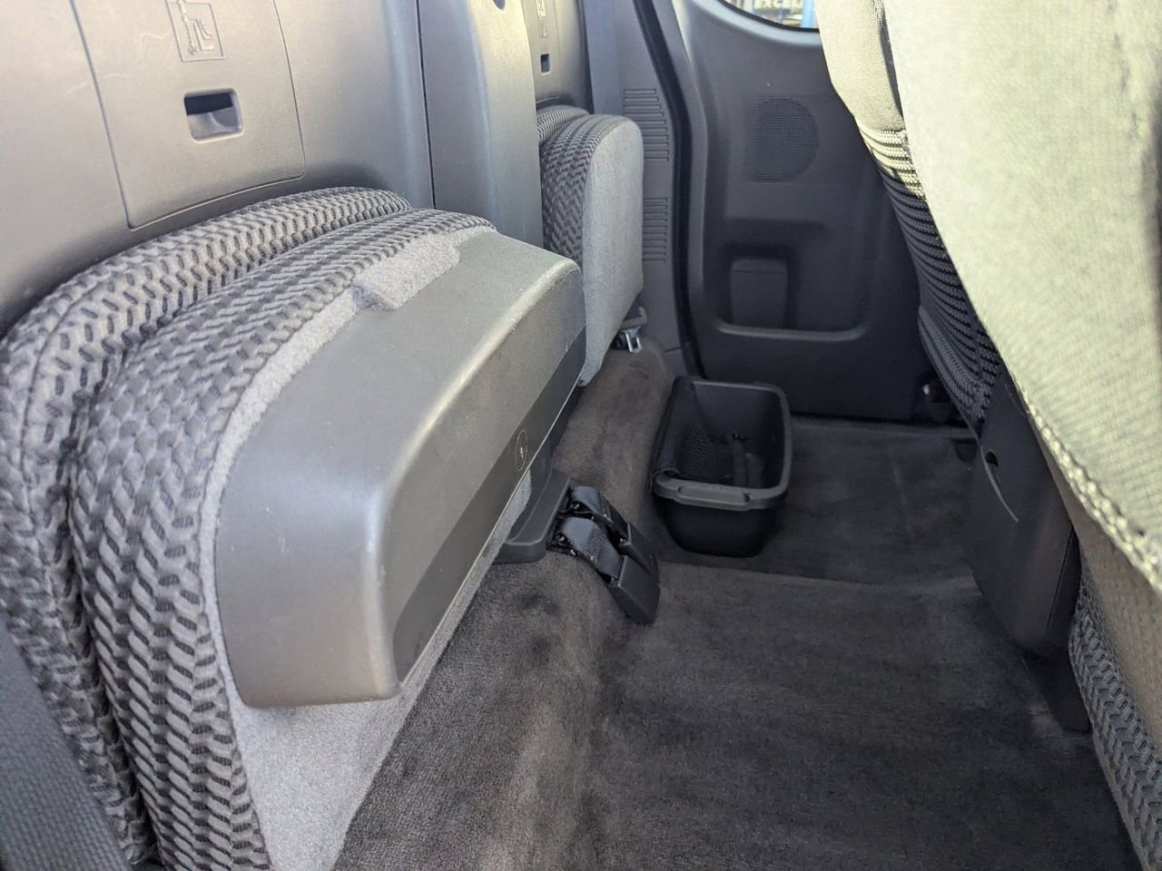 Used 2017 Nissan Frontier SV RWD image 11