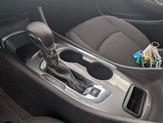 Used 2025 Chevrolet Malibu LT FWD image 18