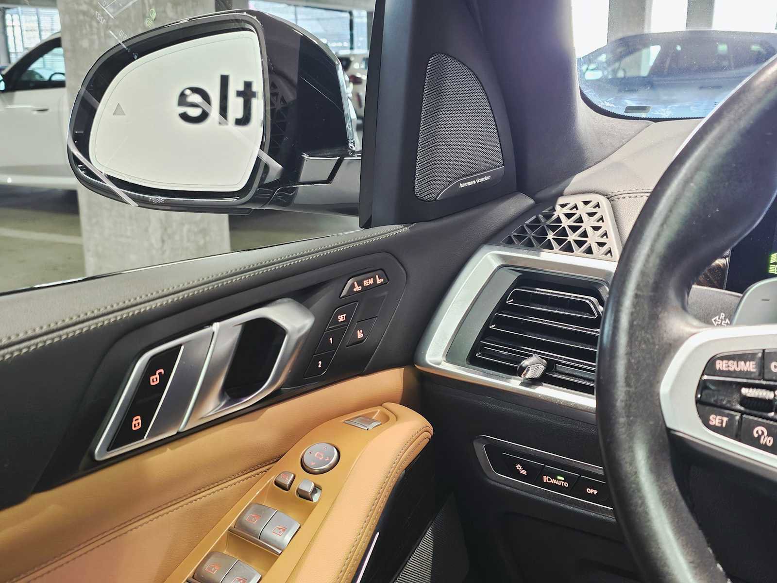 Used 2024 BMW X7 xDrive40i w/ M Sport Package image 22