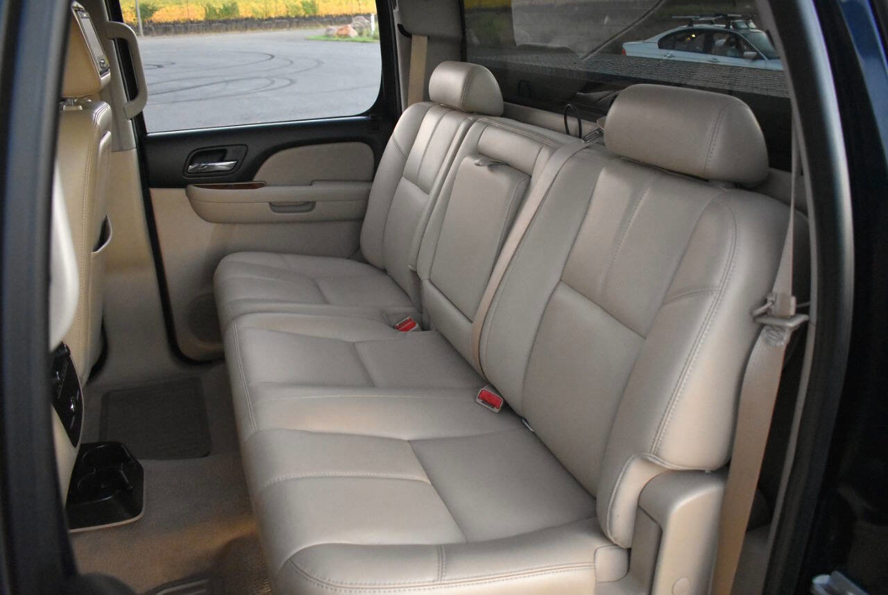 Used 2007 Chevrolet Silverado 1500 LTZ w/ Safety Package image 38