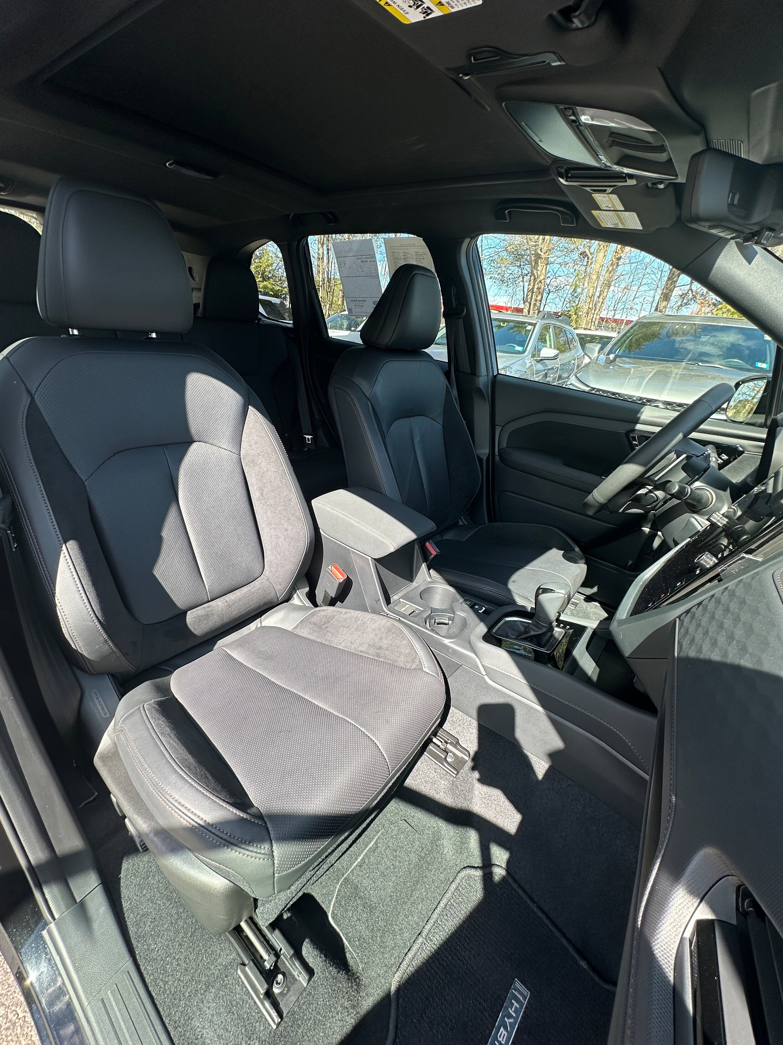 Used 2025 Subaru Forester Touring image 13