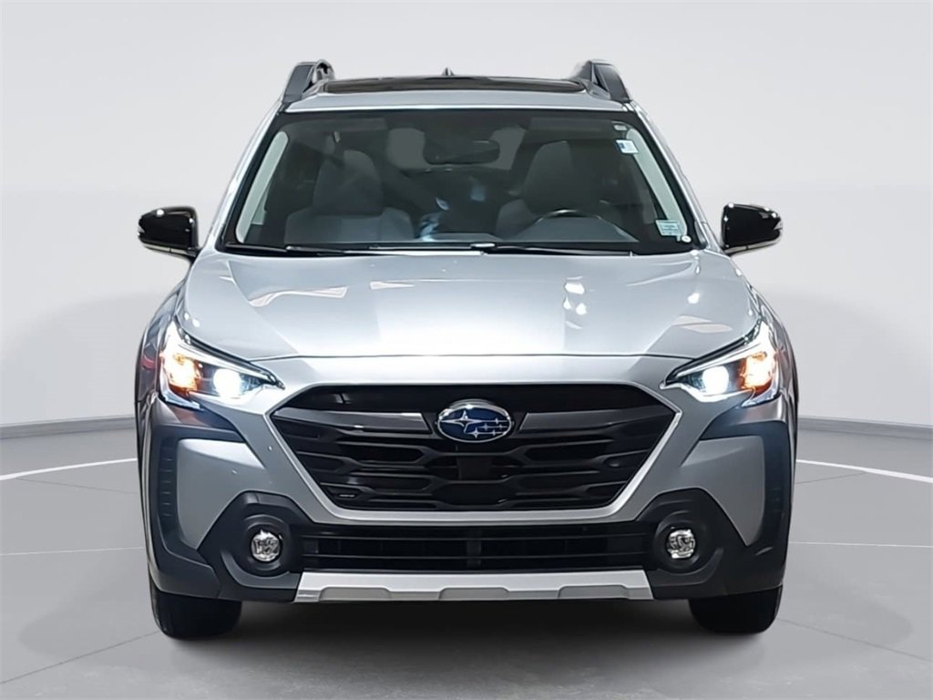 Used 2023 Subaru Outback Limited image 2