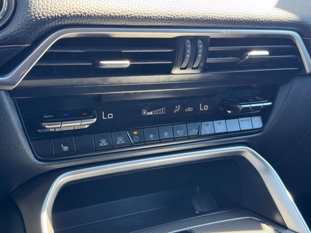 Certified 2024 MAZDA CX-90 Plug-In Hybrid w/ Preferred AWD/4WD image 15