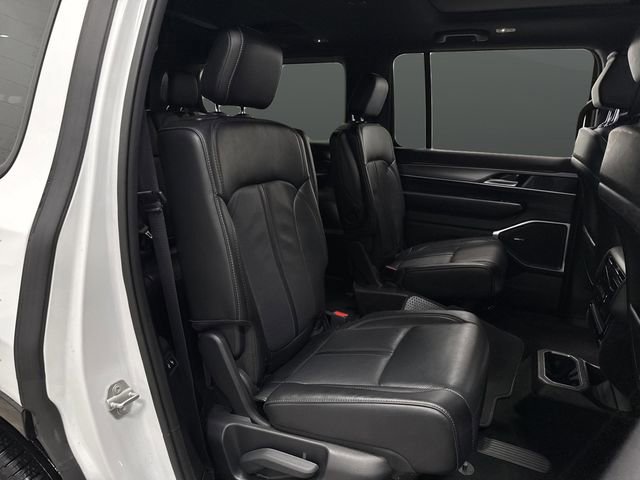 Certified 2024 Jeep Wagoneer Series II image 34