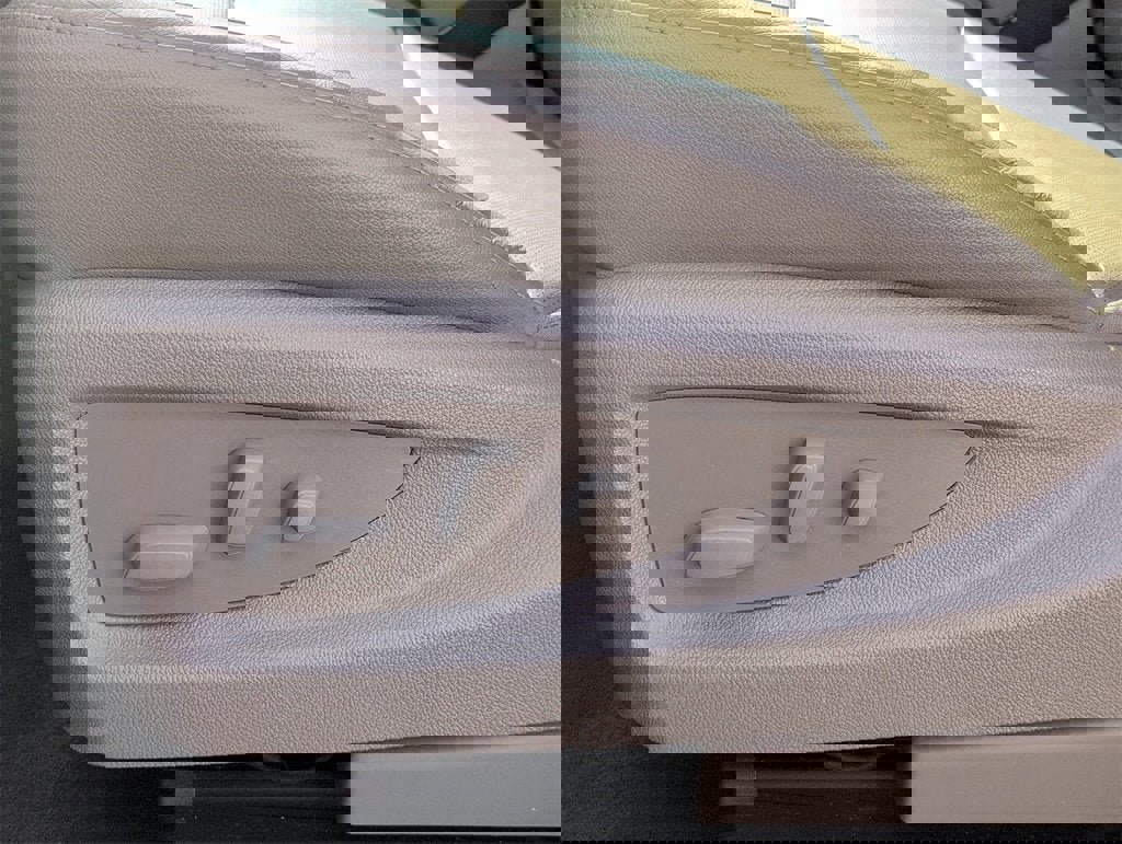 Used 2017 Chevrolet Silverado 1500 LTZ Z71 w/ LTZ Plus Package image 14