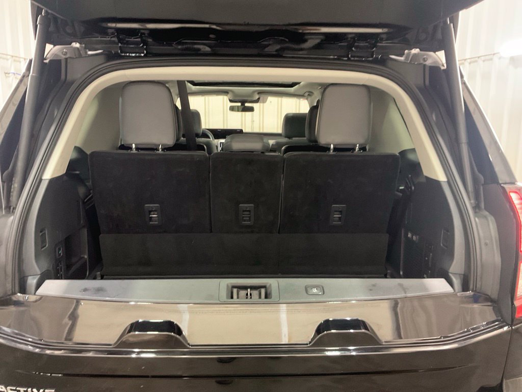 Used 2025 Ford Expedition Active RWD image 26