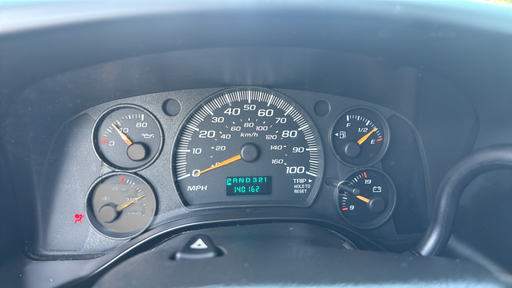 Used 2006 Chevrolet Express 1500 Passenger RWD image 14