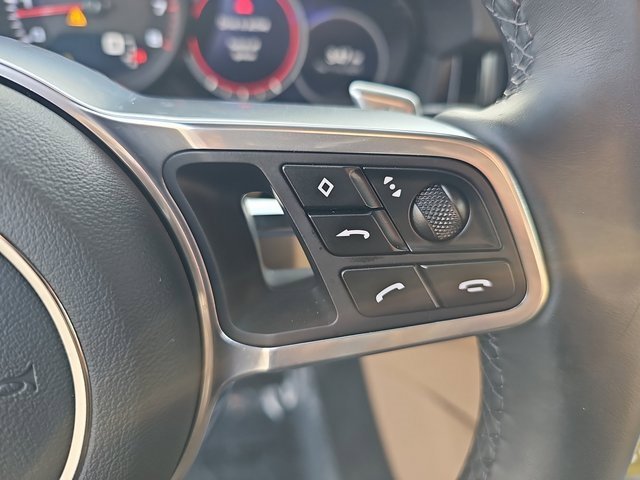 Used 2023 Porsche Cayenne image 19