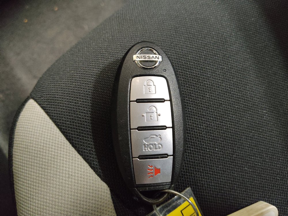 Used 2021 Nissan Versa SV FWD image 32
