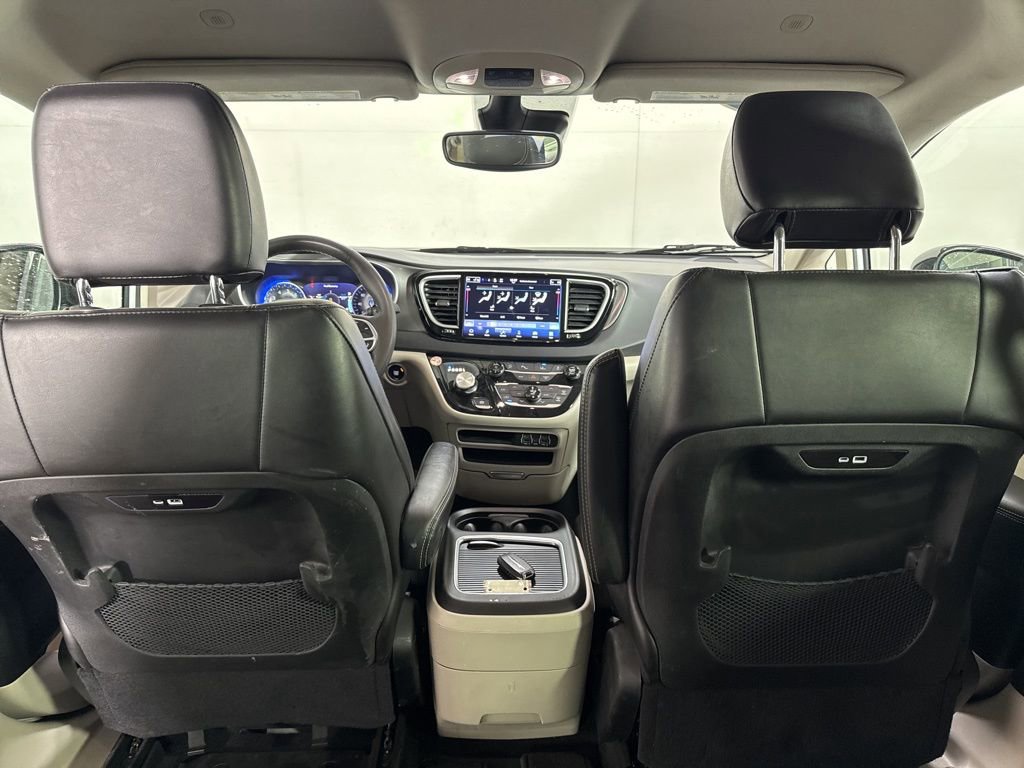 Used 2024 Chrysler Pacifica Touring-L FWD image 20