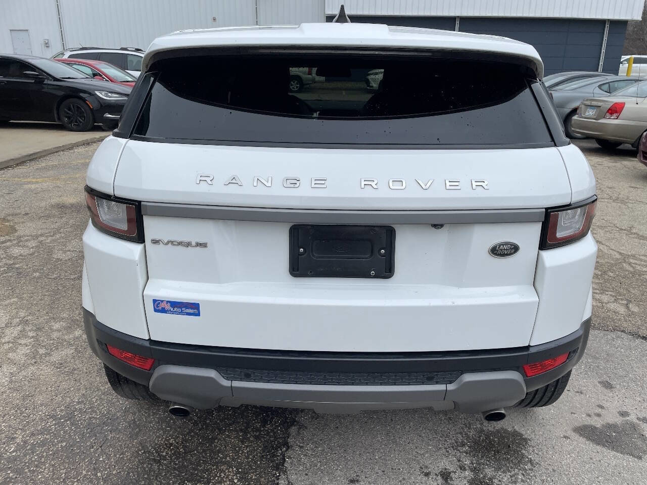 Used 2019 Land Rover Range Rover Evoque SE Premium image 7