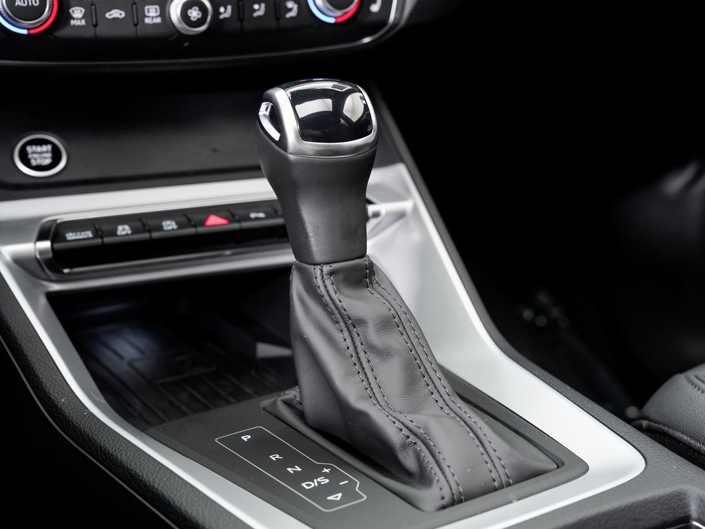 Certified 2024 Audi Q3 2.0T Premium image 18