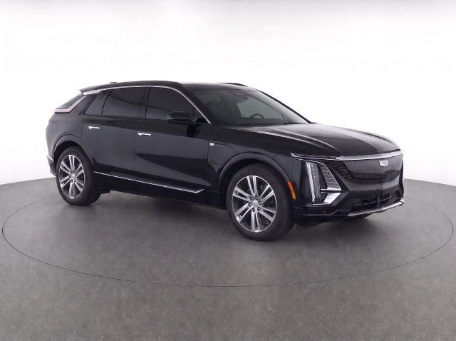 Used 2024 Cadillac Lyriq Tech w/ Driver Assist Package AWD/4WD image 2