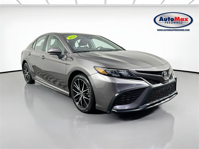 Used 2024 Toyota Camry SE