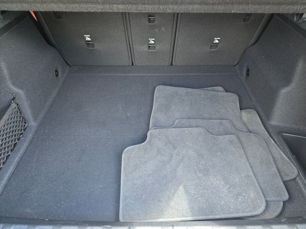 Used 2025 BMW X2 xDrive28i w/ Premium Package image 39