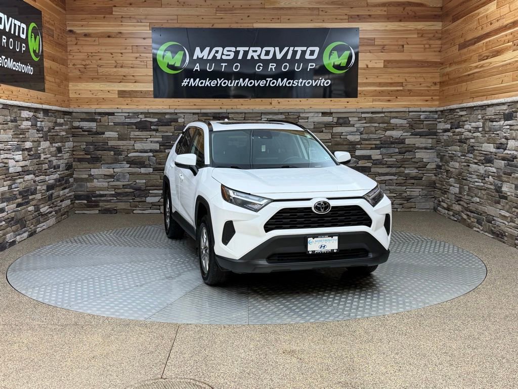 Used 2023 Toyota RAV4 XLE video 2