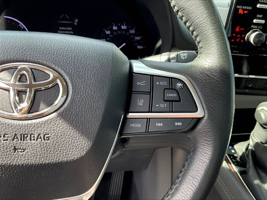 Used 2022 Toyota Sienna XLE FWD image 12