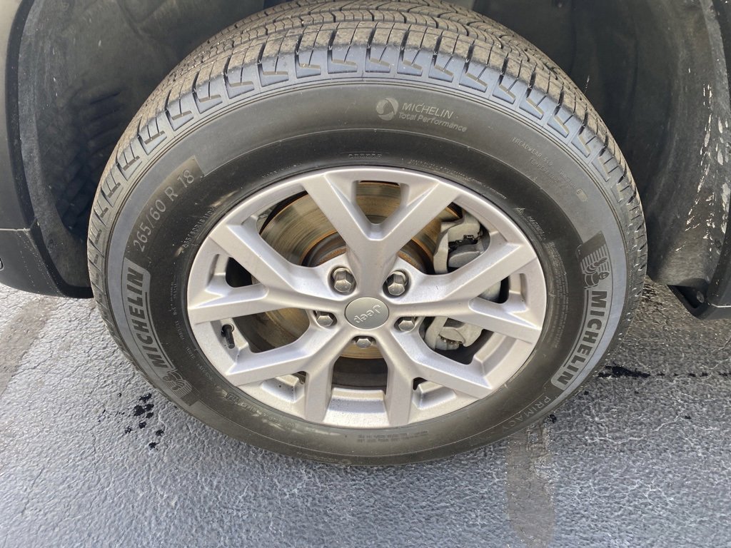 Used 2022 Jeep Grand Cherokee L Limited w/ Trailer Tow Group (B) image 31