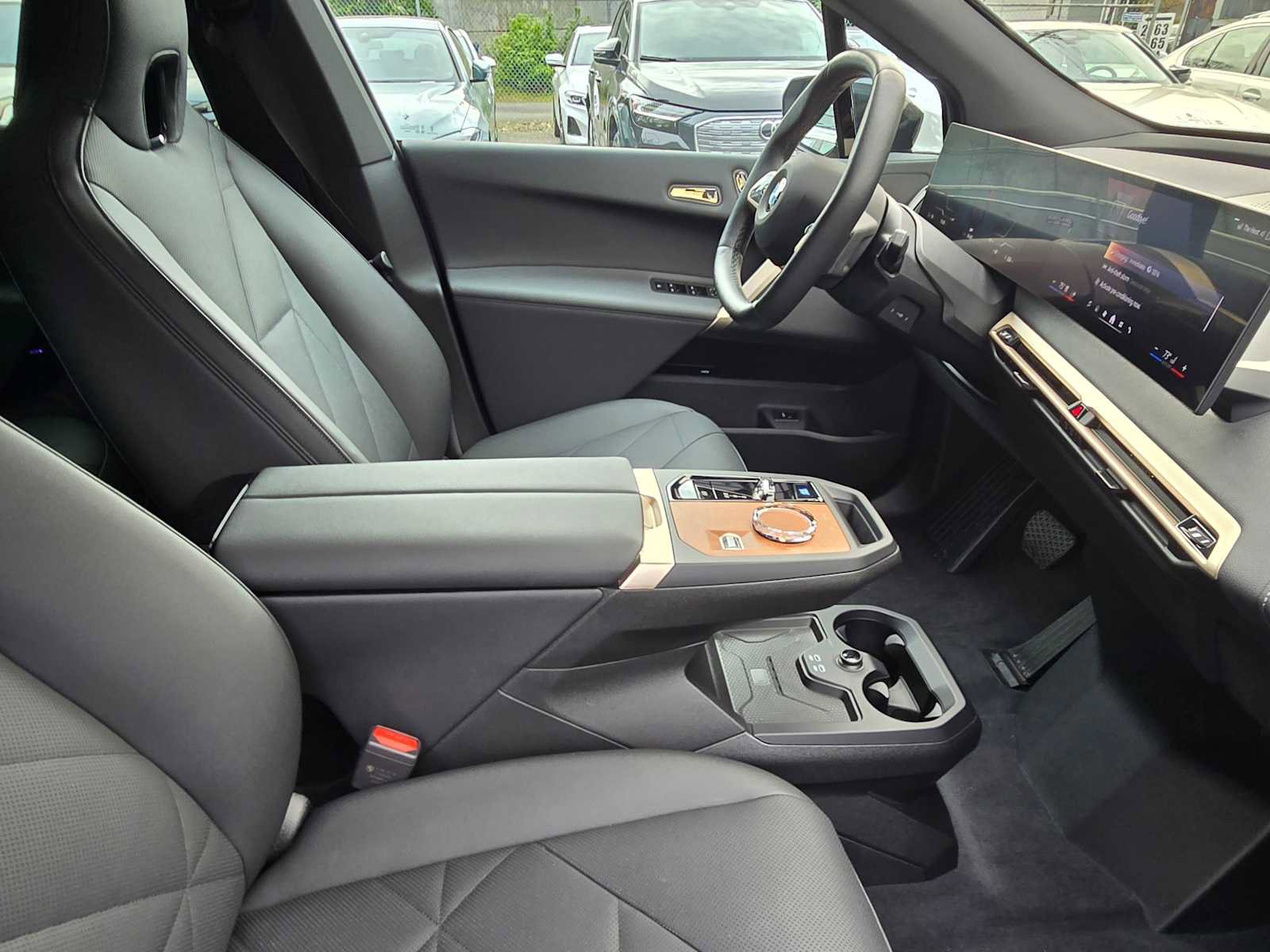 Used 2026 BMW iX xDrive45 w/ Executive Package image 10