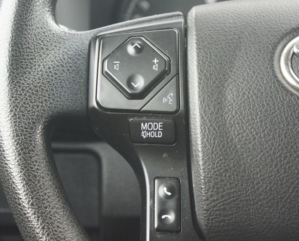 Used 2023 Toyota Tacoma SR AWD/4WD image 8