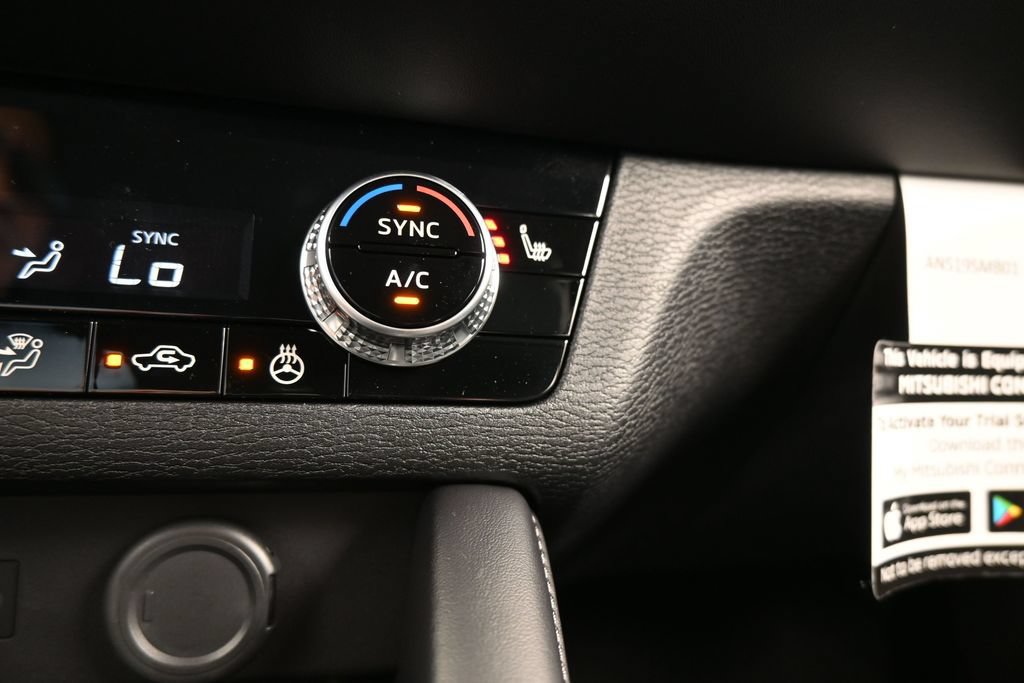 New 2026 Mitsubishi Outlander SE FWD image 31