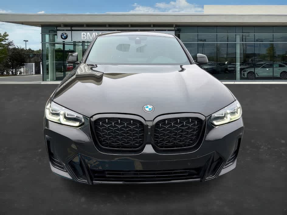 Certified 2023 BMW X4 xDrive30i w/ M Sport Package AWD/4WD image 4