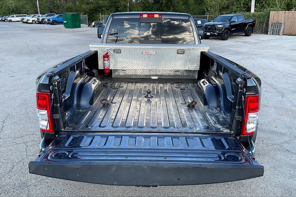 Used 2024 RAM 3500 Tradesman w/ Chrome Appearance Group AWD/4WD image 25