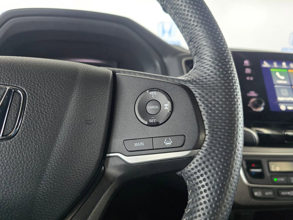 Used 2025 Honda Passport EX-L image 25