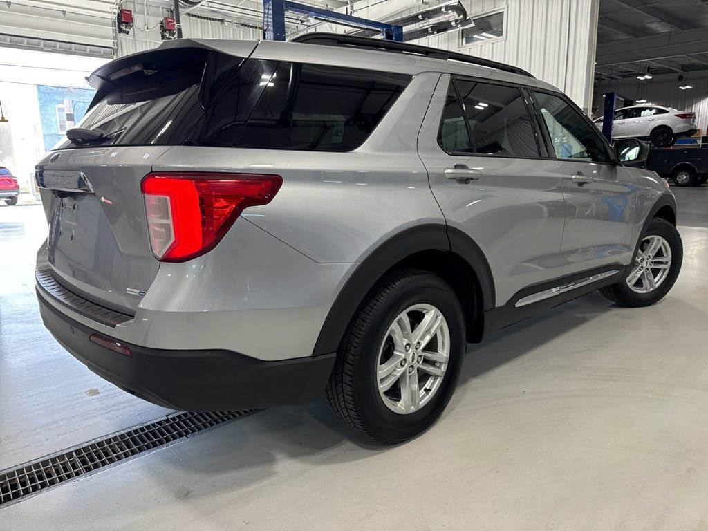 Used 2020 Ford Explorer XLT w/ Comfort Package image 10