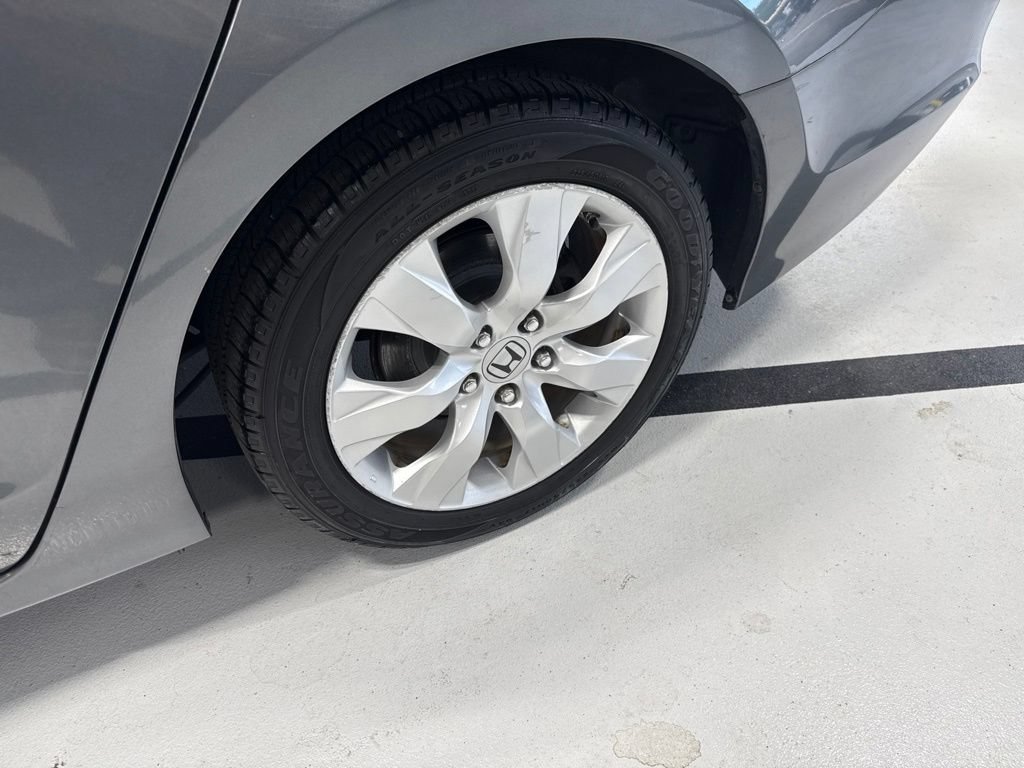 Used 2010 Honda Accord EX-L image 11
