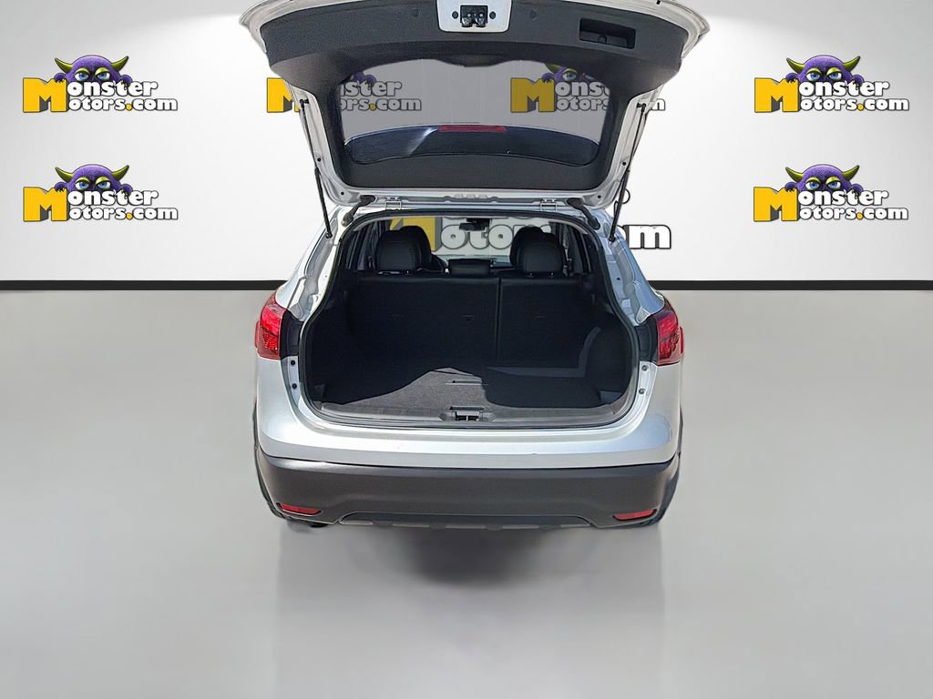 Used 2017 Nissan Rogue Sport SL w/ SL Premium Package image 30