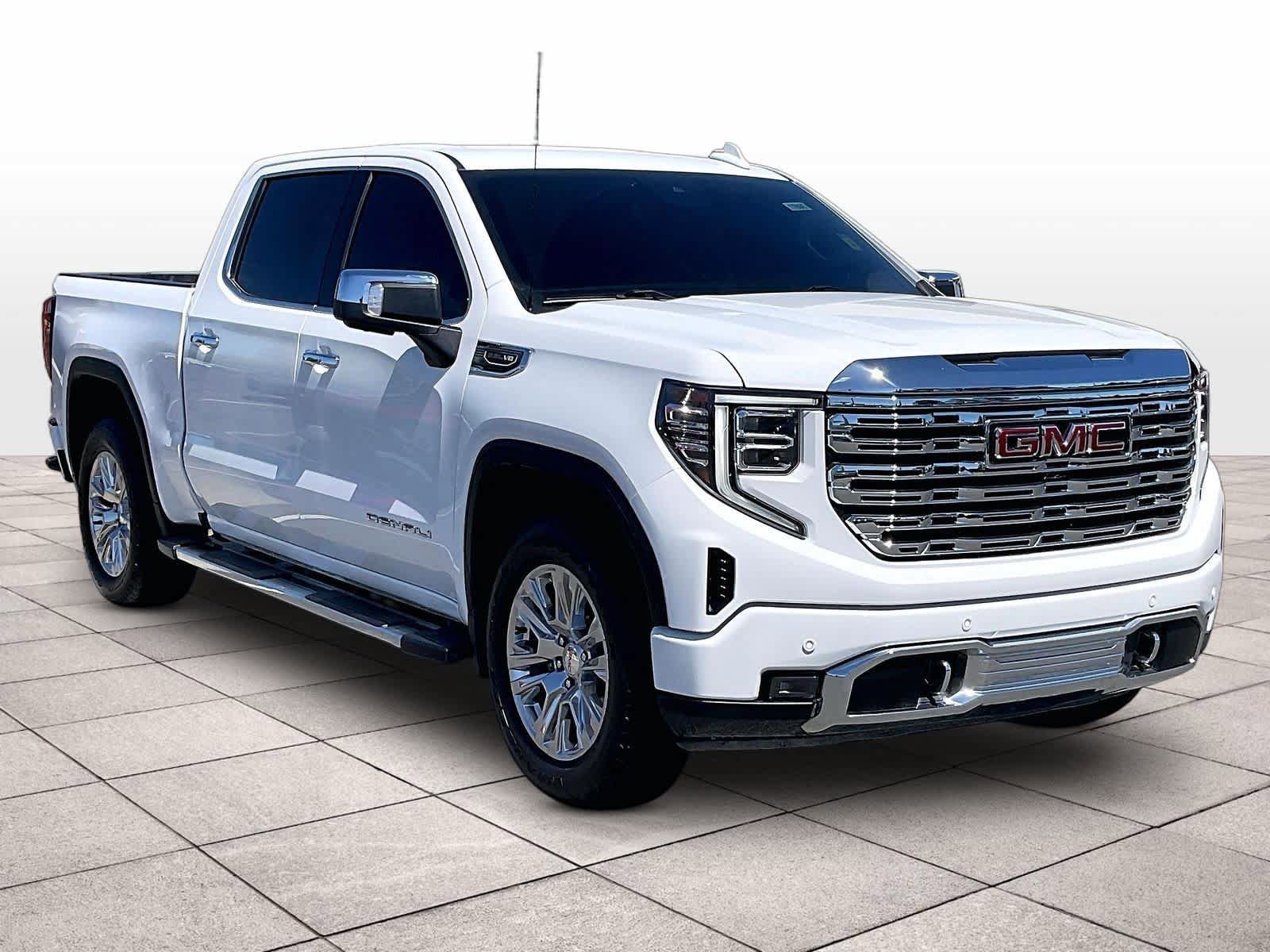 Used 2022 GMC Sierra 1500 Denali AWD/4WD image 2