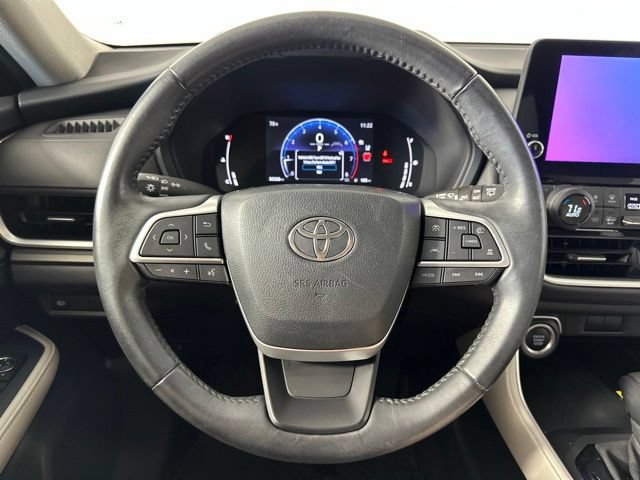 Used 2024 Toyota Grand Highlander AWD image 17