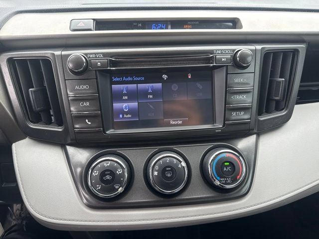 Used 2015 Toyota RAV4 LE FWD image 30