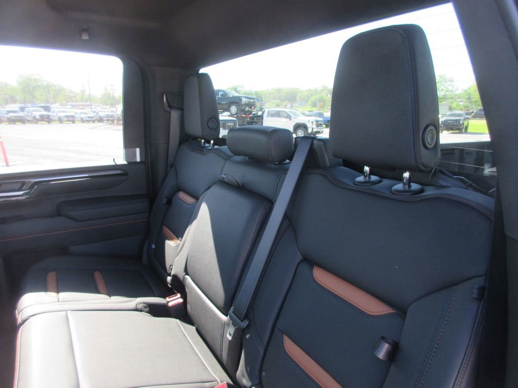 New 2026 GMC Sierra 3500 AT4 AWD/4WD image 13