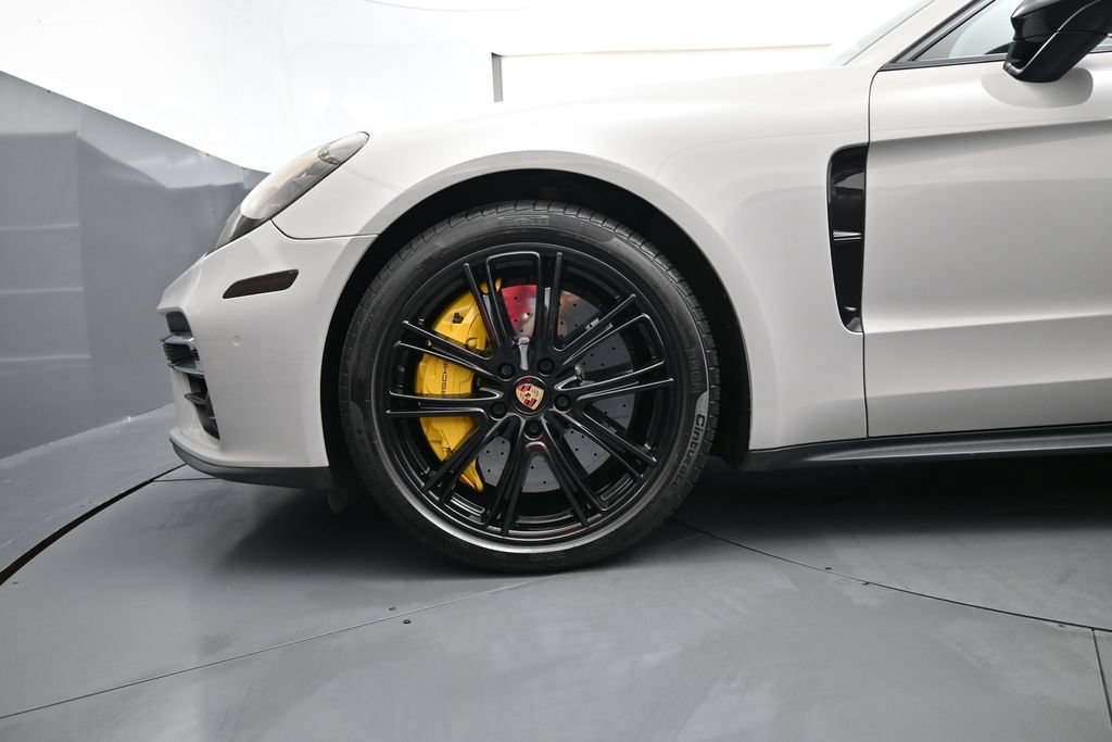 Certified 2022 Porsche Panamera Turbo S w/ Assistance Package AWD/4WD image 5