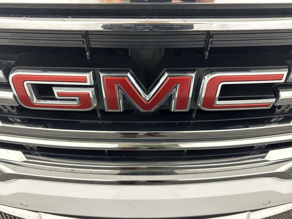 Certified 2023 GMC Acadia SLE w/ Driver Convenience Package FWD image 31