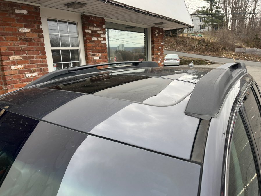 Used 2011 Subaru Outback 2.5i Limited w/ PWR Moonroof Pkg image 8