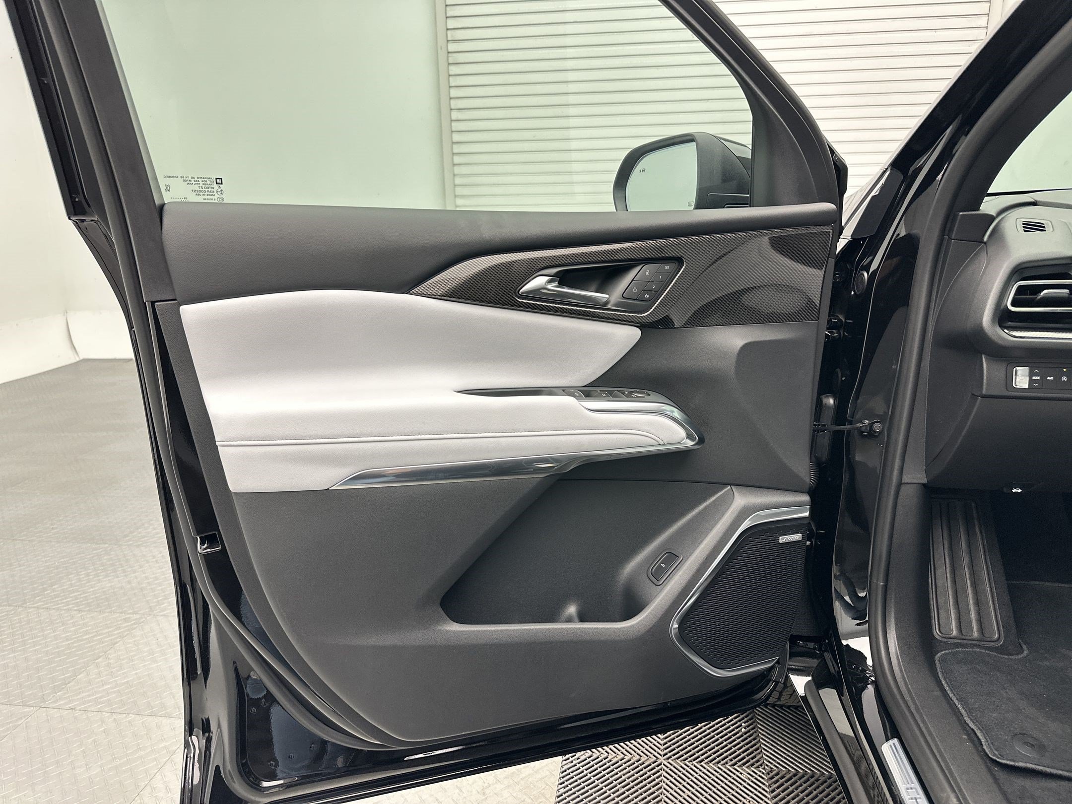 New 2026 Chevrolet Traverse High Country w/ LPO, Floor Liner Package AWD/4WD image 13